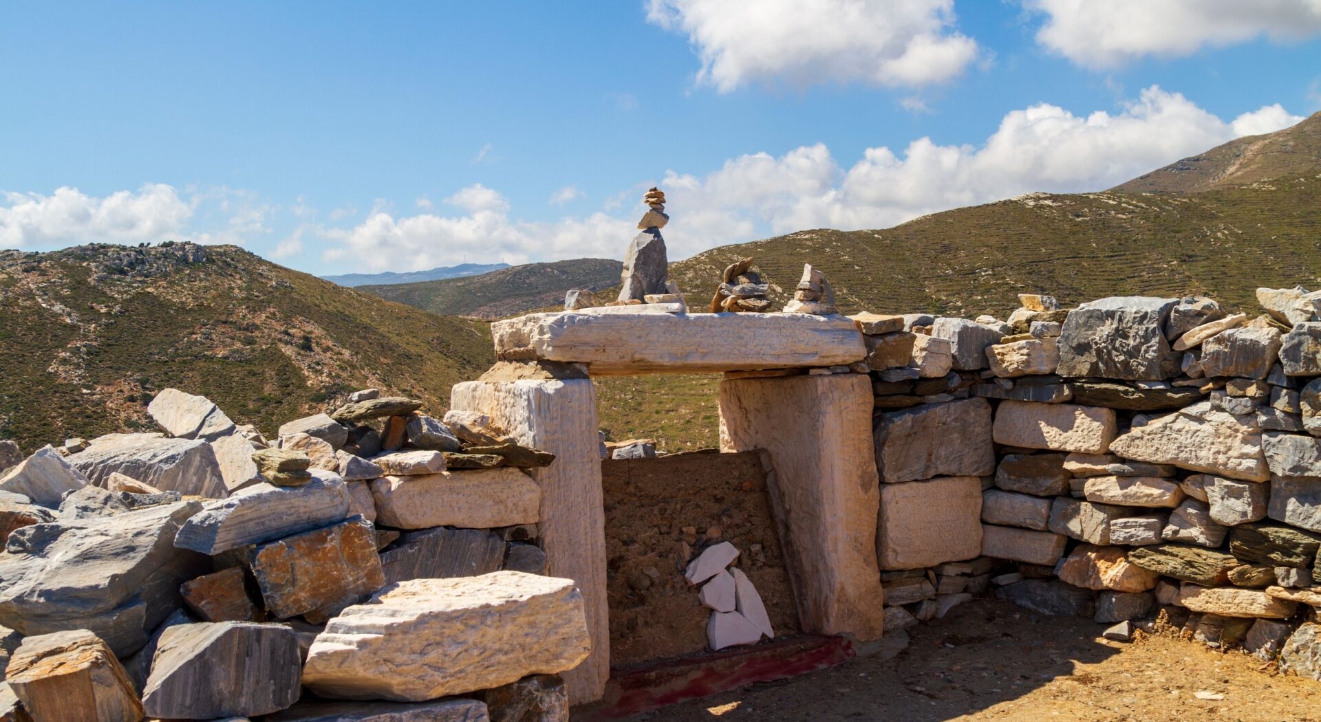 Ios_Hommer's_Tomb_TGR