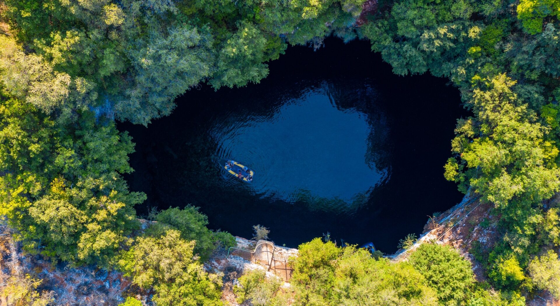 Kefalonia_Trees_Sea_TGR