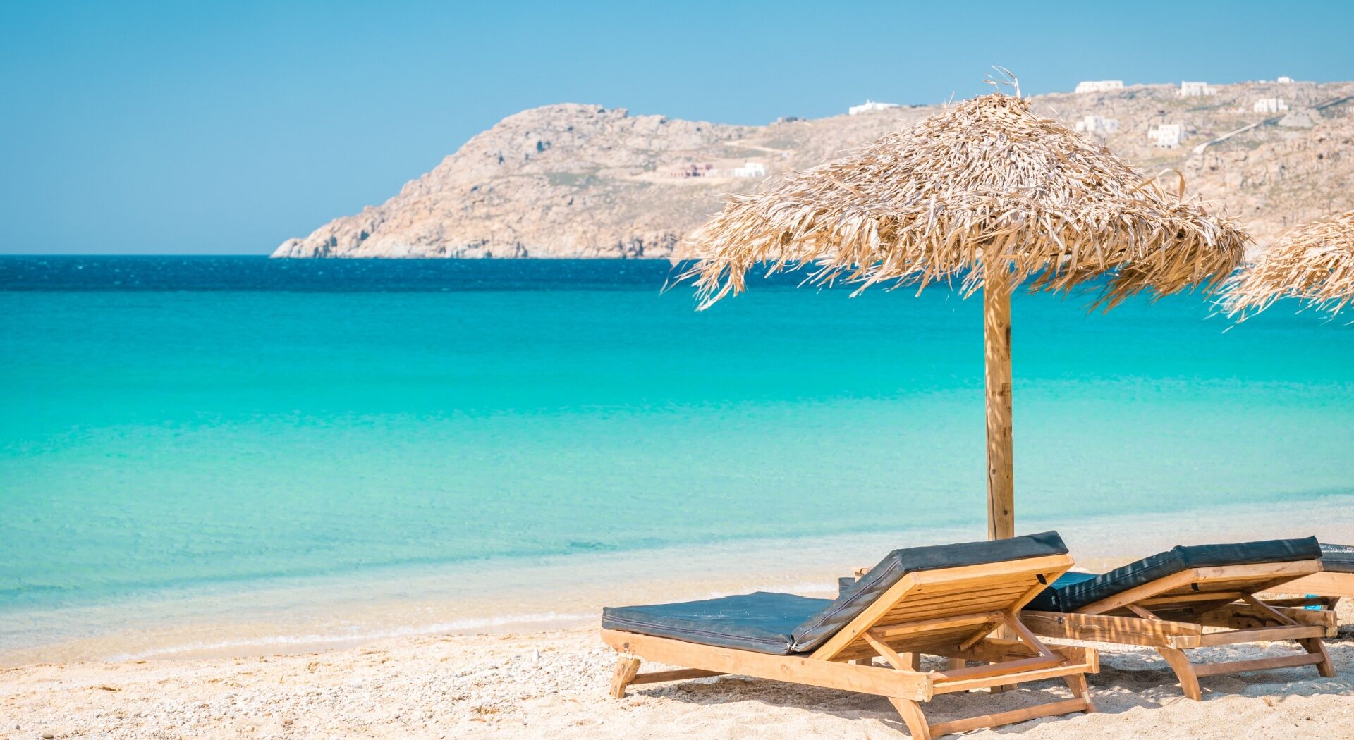 Mykonos_Beach_Sunbeds_TGR