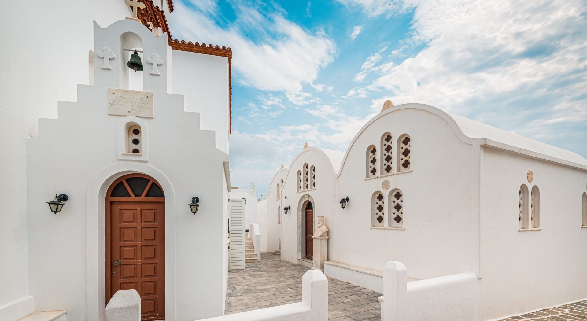 Paros_Church_Buildings_TGR