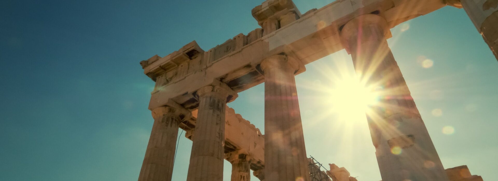 Parthenon_With_Sun