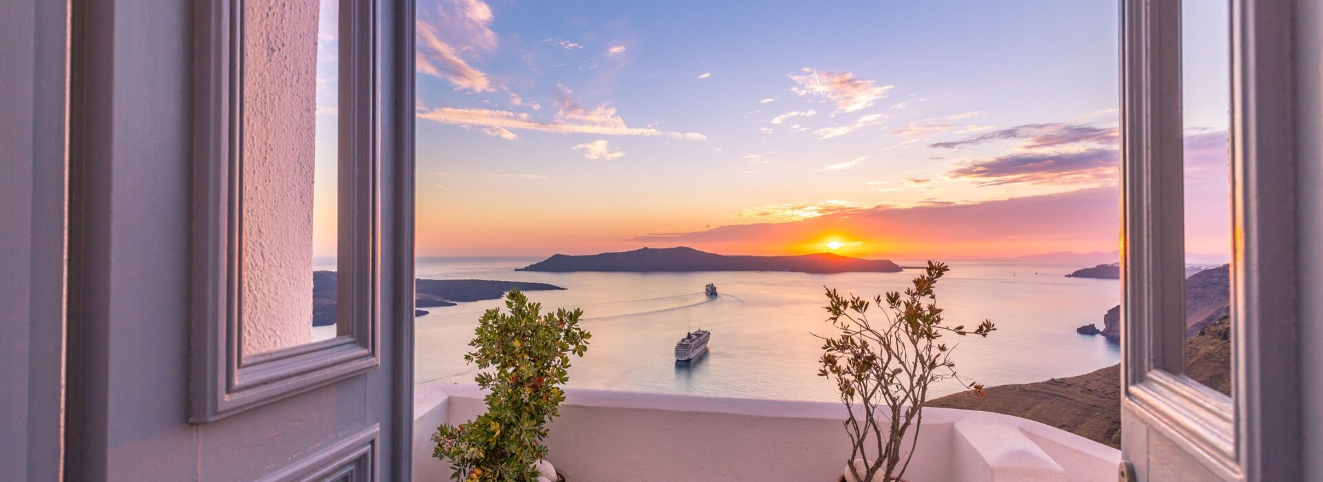 Santorini_Room_View_Sunset